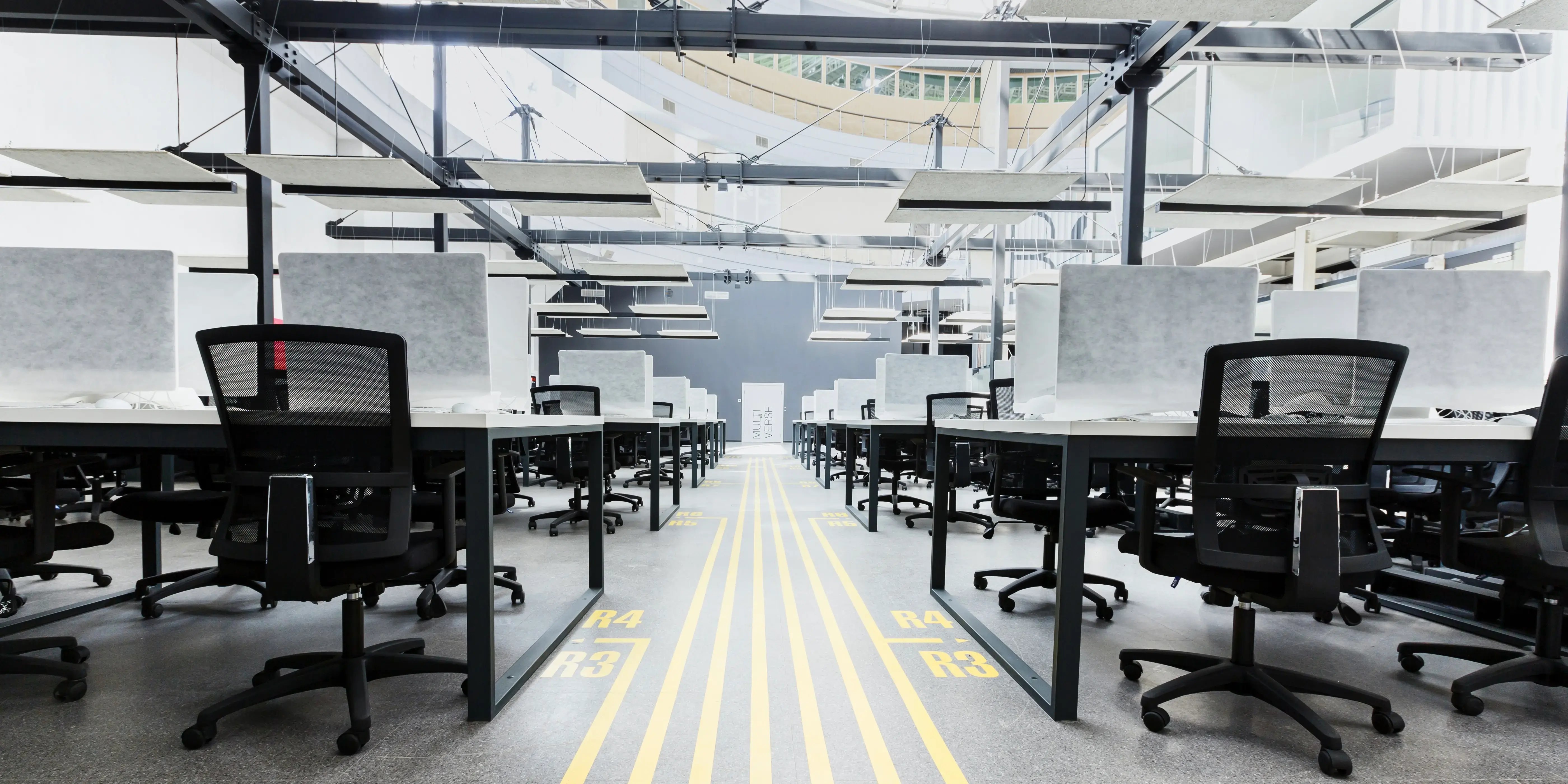 Oficina moderna de coworking para alquiler, como opción para hacer que tu inversión inmobiliaria trabaje para ti