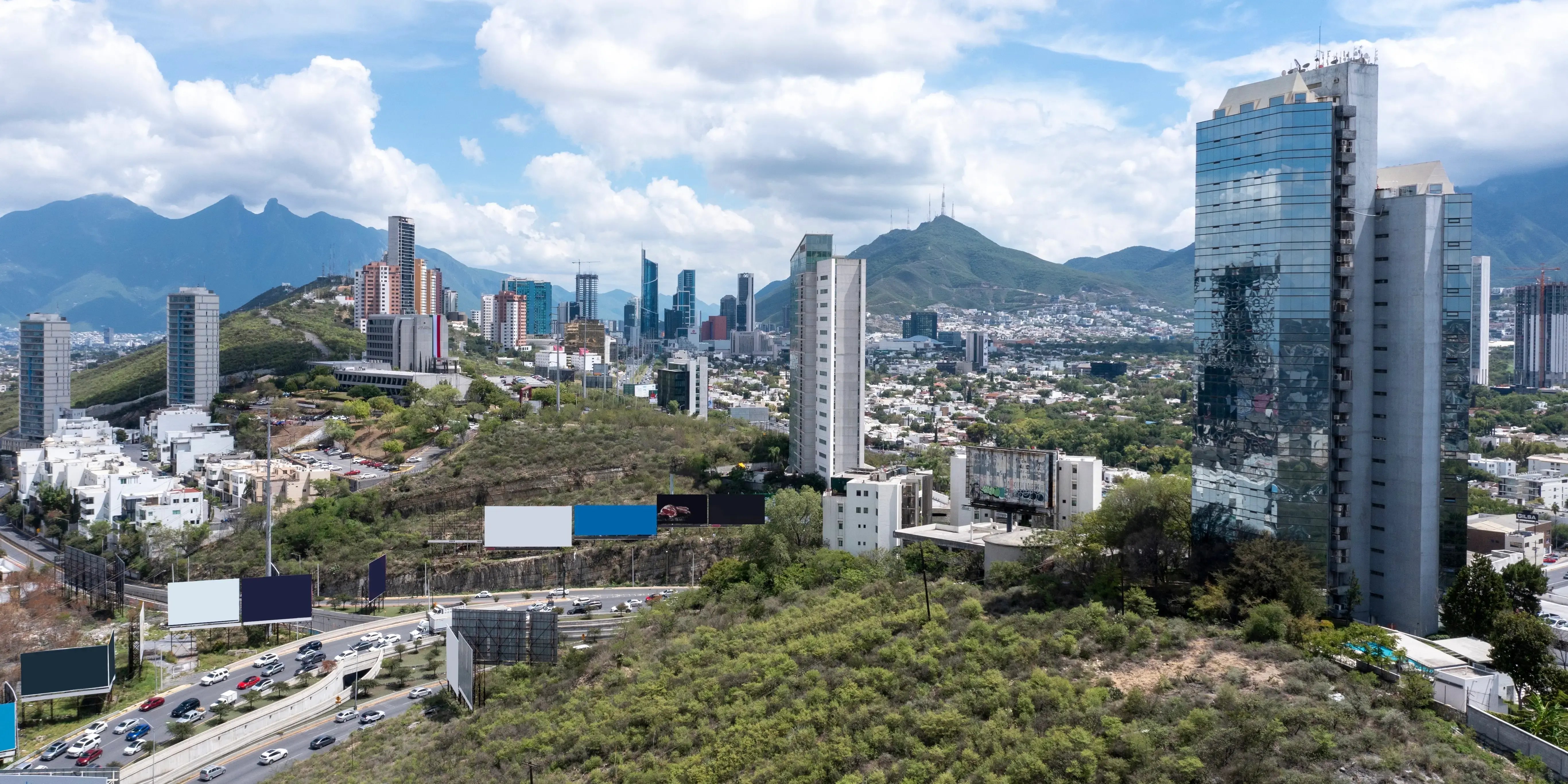 Vista aérea de la ciudad de Monterrey, una de las mejores cuidades para vivir en México