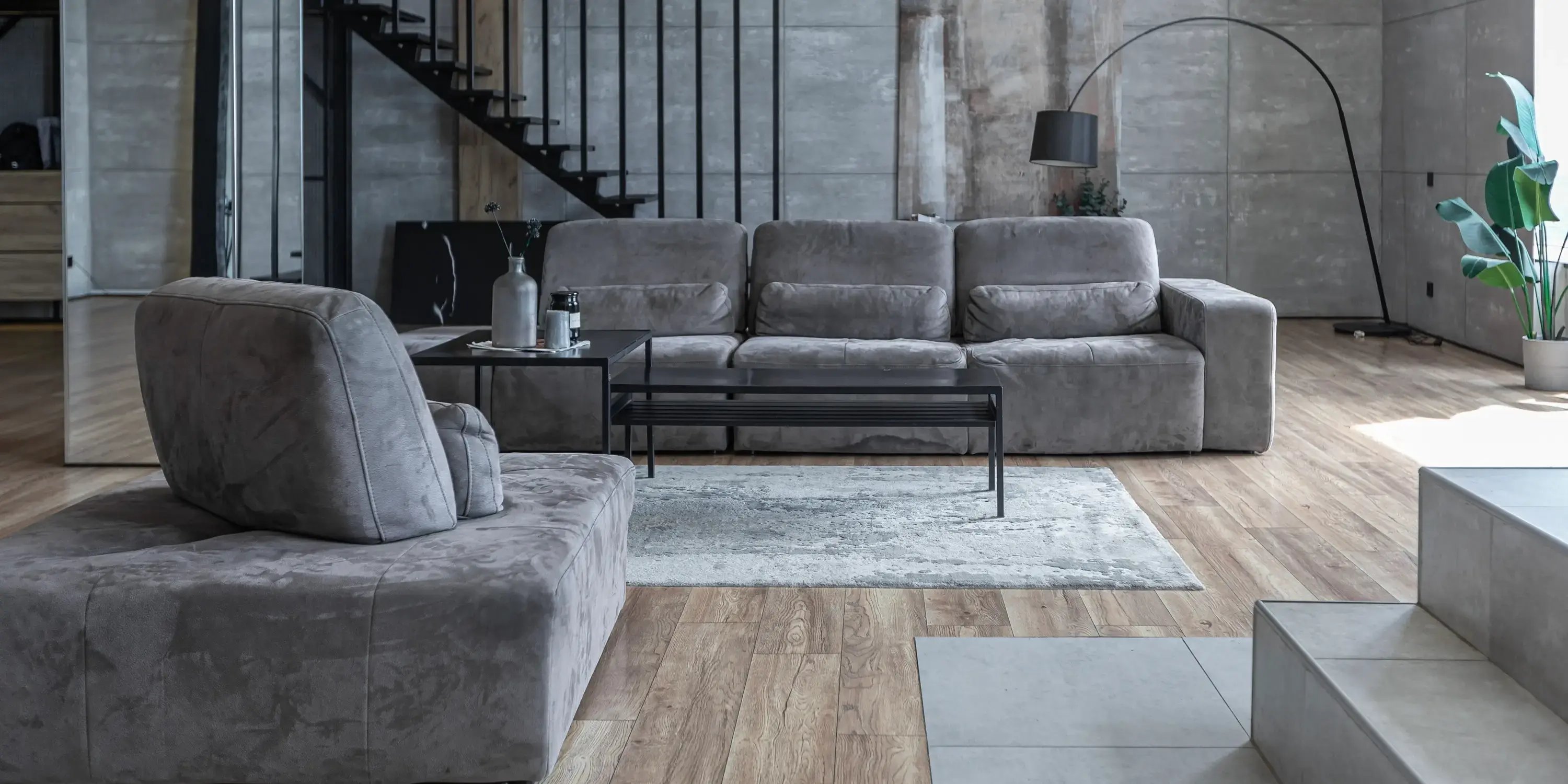 casa con diseño de interiores estilo minimalista con paredes de textura de microcemento 2