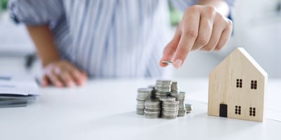 Descubre cuántos salarios necesitas para poder alquilar una vivienda en México y cómo afecta esto a la población.
